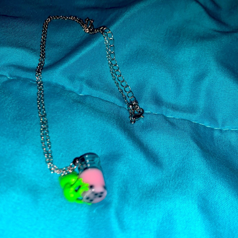 Hot topic from necklace